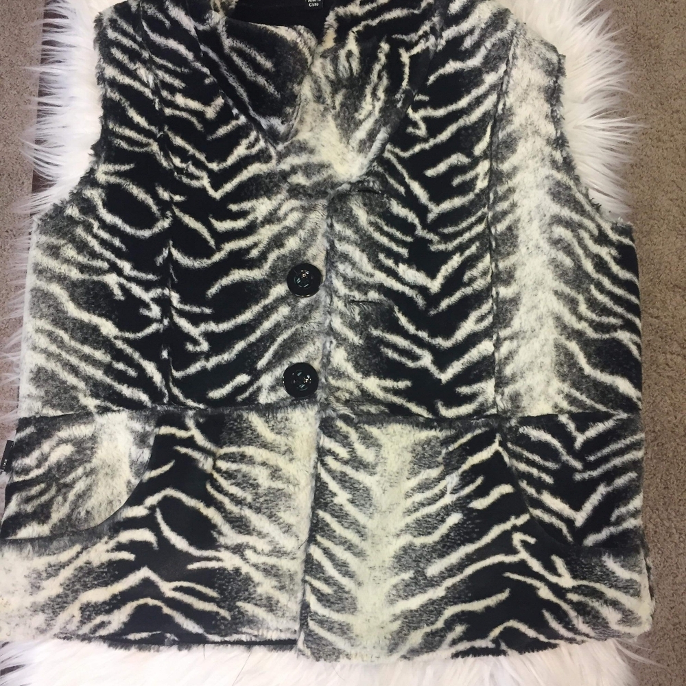 Fur vest